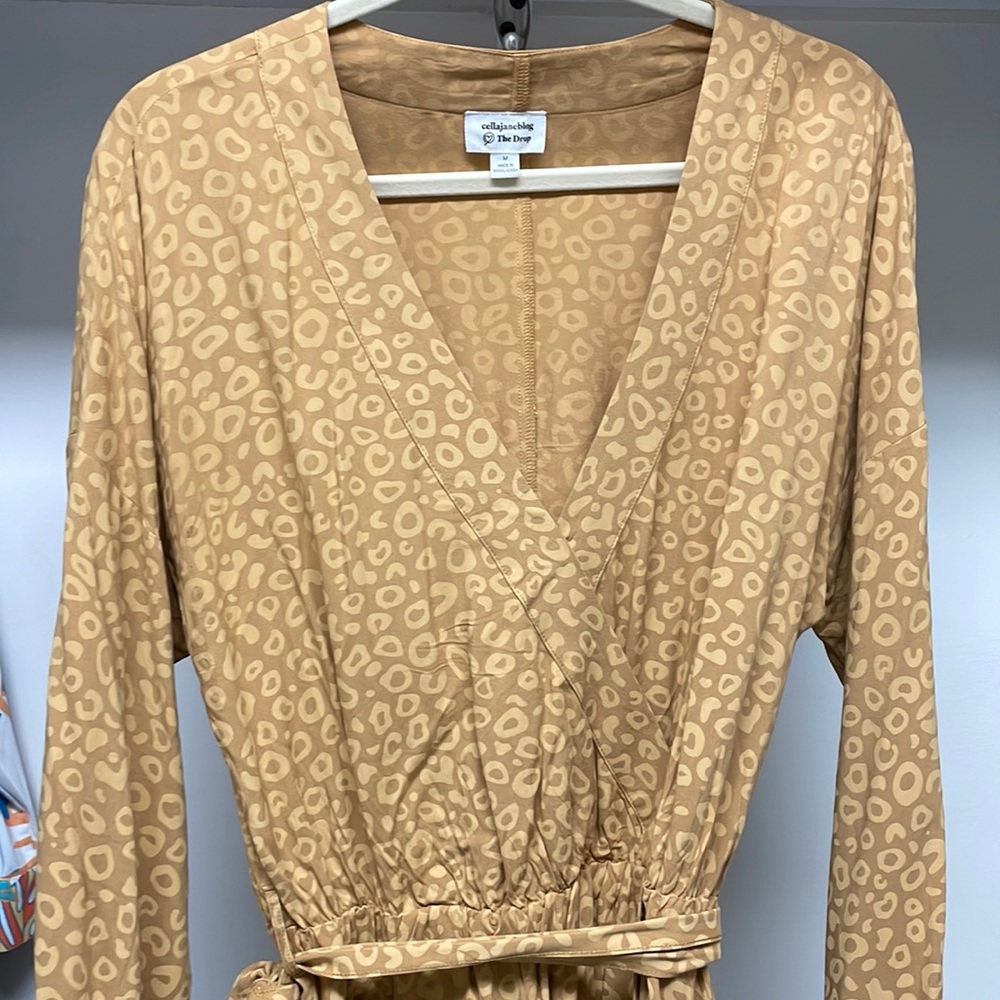 The drop size medium animal print dress